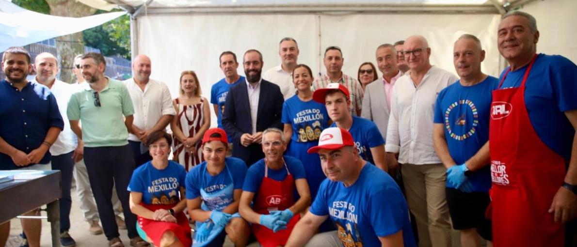 Marta Villaverde destaca que a Festa do Mexillón de Rianxo sitúa a gastronomía local e o tecido asociativo deportivo como aliados na economía azul 