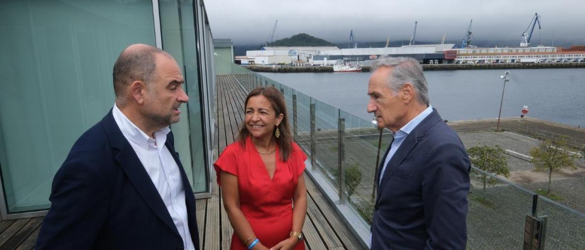  A Xunta afonda na colaboración coa Autoridade Portuaria de Marín para reforzar a competitividade deste porto 