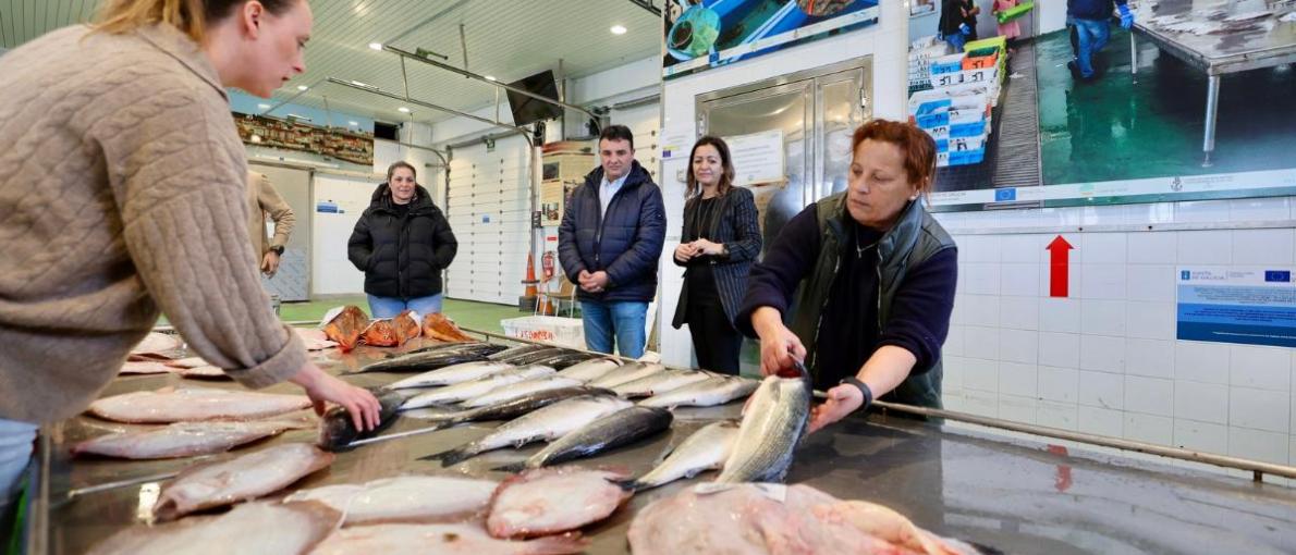  Villaverde destaca en Laxe o investimento en equipamentos portuarios como piar fundamental para reforzar a competitividade da pesca artesanal 