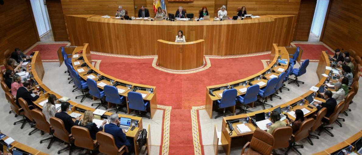 Villaverde detalla no Parlamento o plan excepcional de 23 M€ e a aposta da Xunta pola cogobernaza real para recuperar o marisqueo