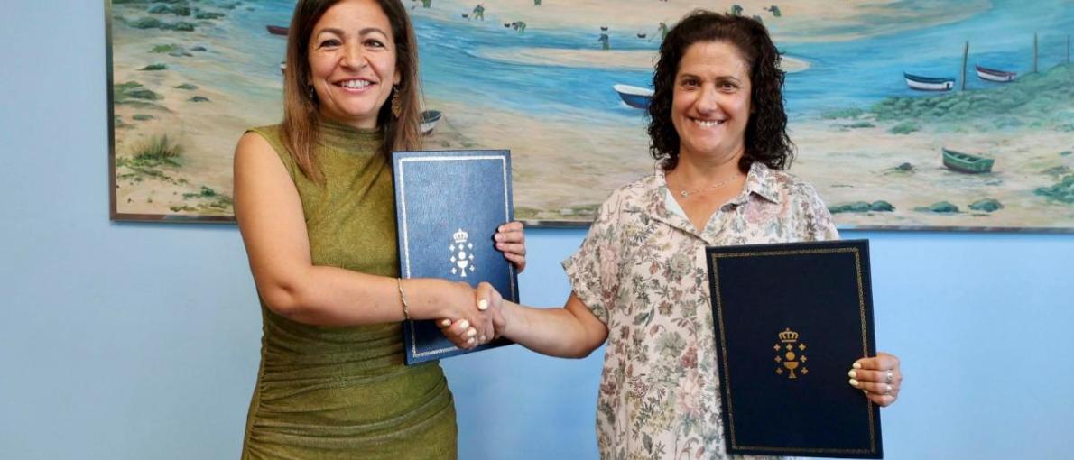 Villaverde asina coa agrupación de mariscadoras do río Anllóns o convenio para a recuperación dos seus bancos marisqueiros tras os temporais