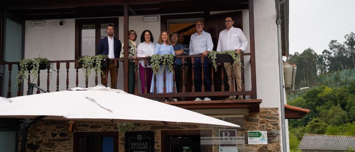 Belén do Campo visita en Paderne a rehabilitación de dúas edificacións tradicionais para a creación dunha pousada e dun restaurante grazas a un apoio do GALP de 200.000 €