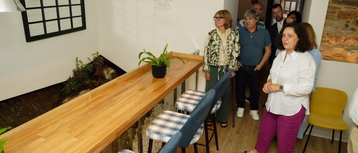 Belén do Campo visita en Paderne a rehabilitación de dúas edificacións tradicionais para a creación dunha pousada e dun restaurante grazas a un apoio do GALP de 200.000 €