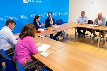  Alfonso Villares anuncia ás federacións de confrarías novas axudas ao sector para a rexeneración dos bancos marisqueiros 