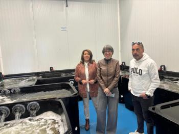 A Xunta destaca o modelo de xestión da confraría de Cangas baseado na innovación, na diversificación e na investigación